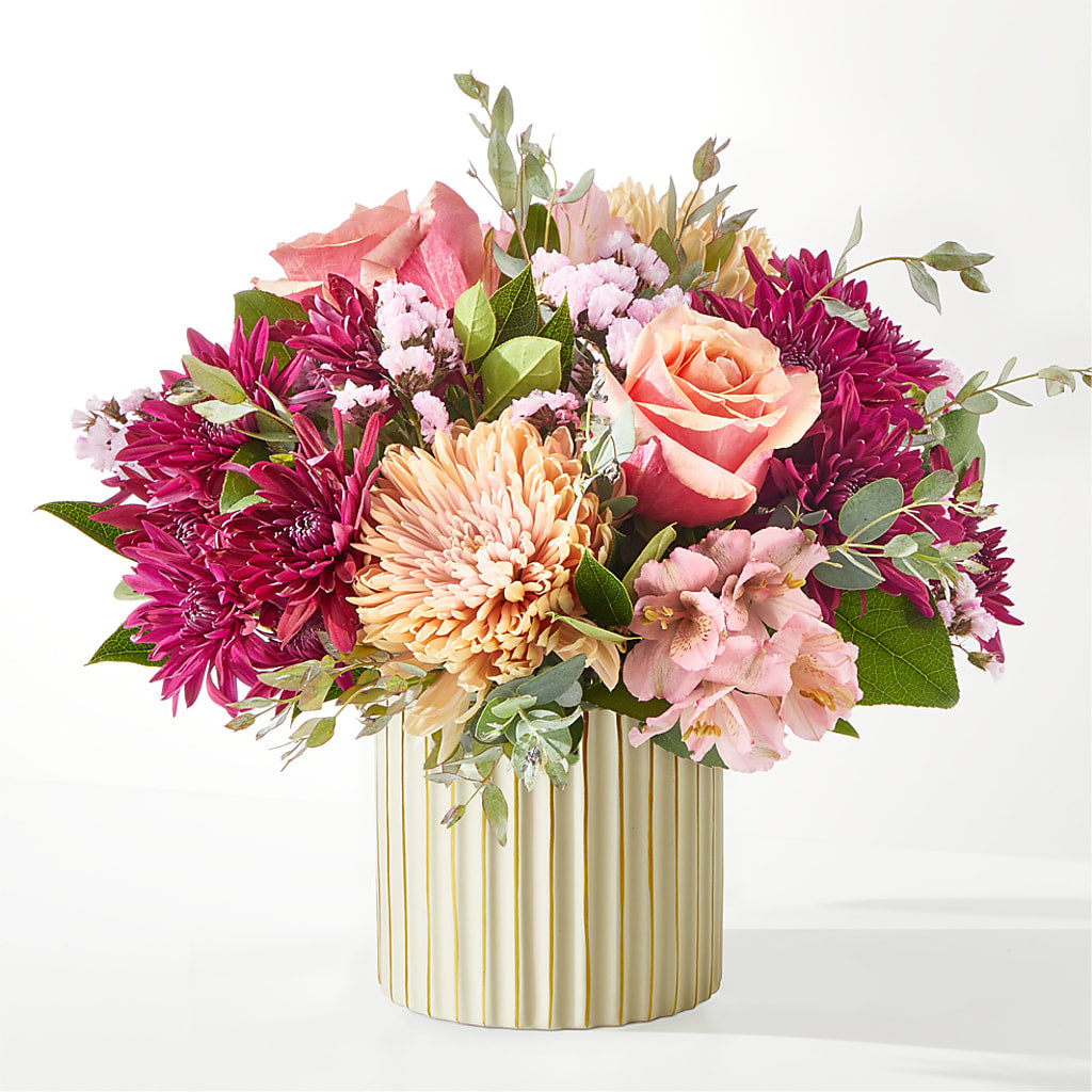 Berry Cobbler Bouquet with Ivory Vase –  Pleasanton Flower Shop, Pleasanton CA
